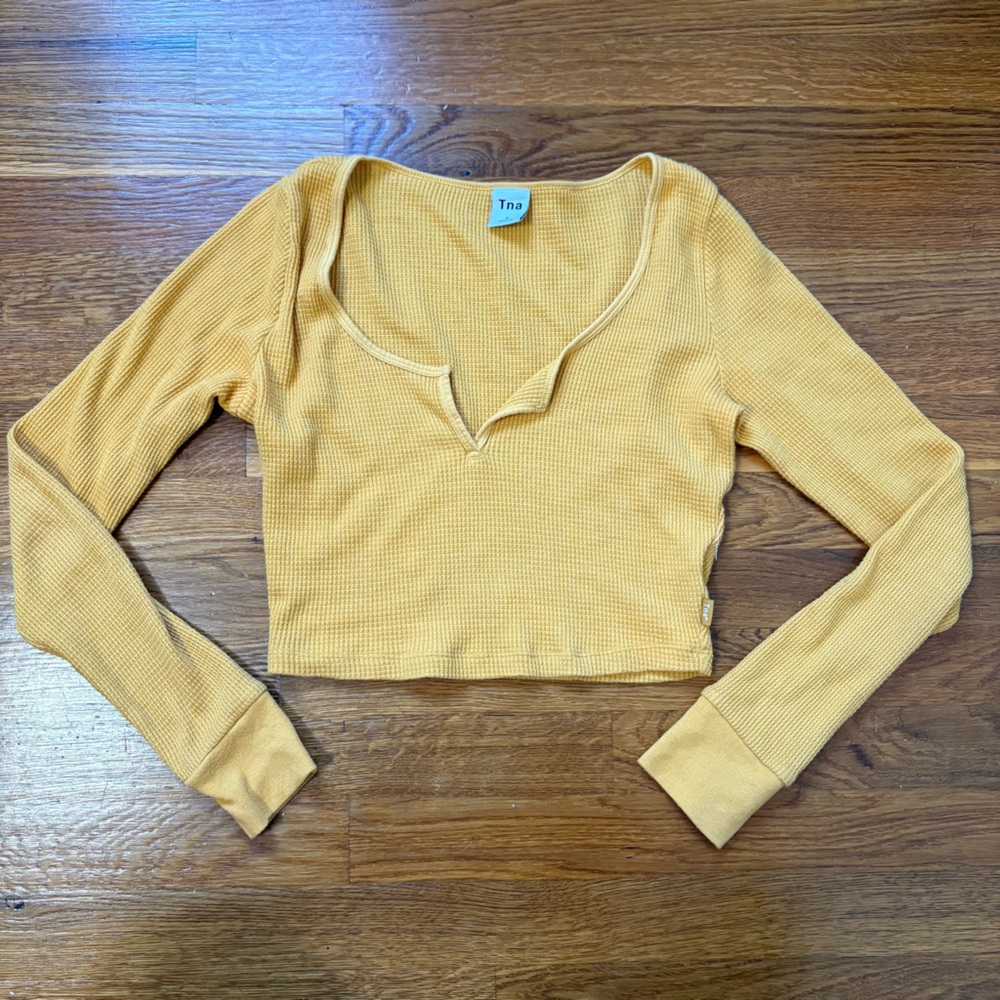 Used Aritzia Tna Yellow Long Sleeve Crop Top Size Small